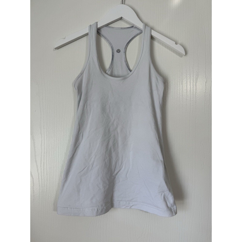 Lululemon White Racerback Tank Top Womens Sz M Scoop Neck Sleeveless